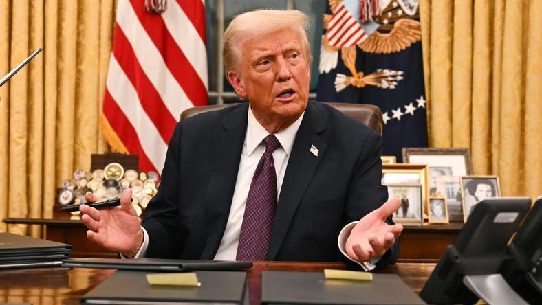 关税战重挫,特朗普支持率跌穿美历史纪录